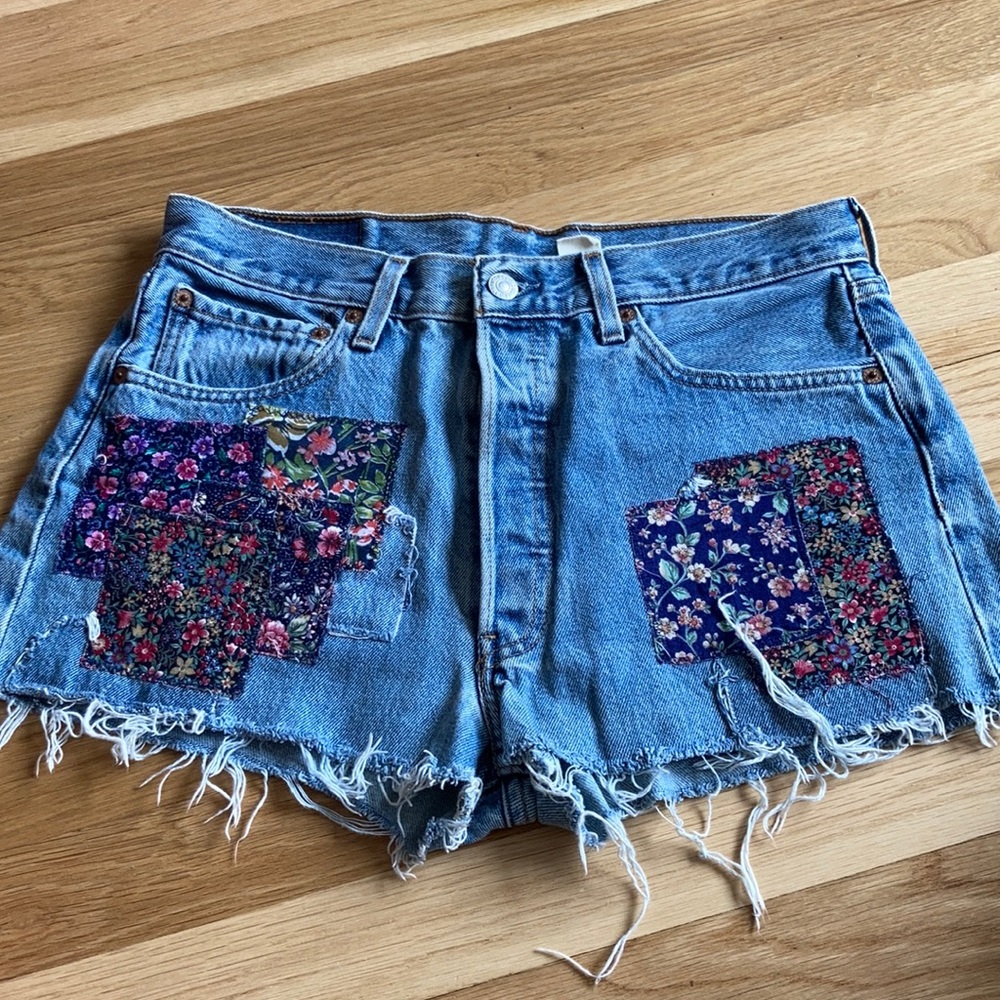 Urban renewal Levi’s cut off shorts